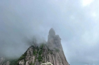 天都峰：黄山之巅，云端之上的仙境！