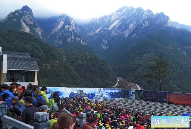 黄山奇遇记：风雨下的百步云梯，偶遇黄山神秘的一面-8.jpg
