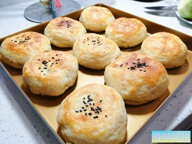 黄山烧饼的秘诀，居然是把面粉丢到油锅里炒-1.jpg