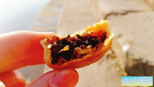 爬山必备小零食—黄山烧饼，皮薄如纸，一口一个根本停不下来-4.jpg