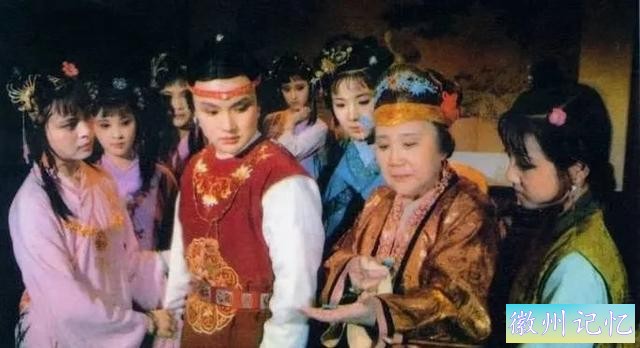 《红楼梦》中的飞来石是怎么来的？地质学家告诉你答案-2.jpg