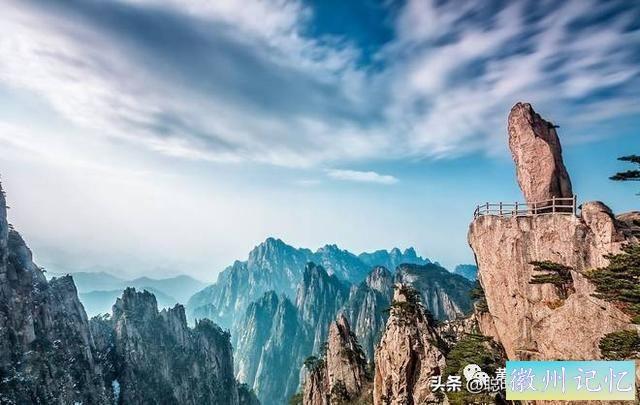 《红楼梦》中的飞来石是在哪座山上？这块巨石真的是飞来的吗？-2.jpg