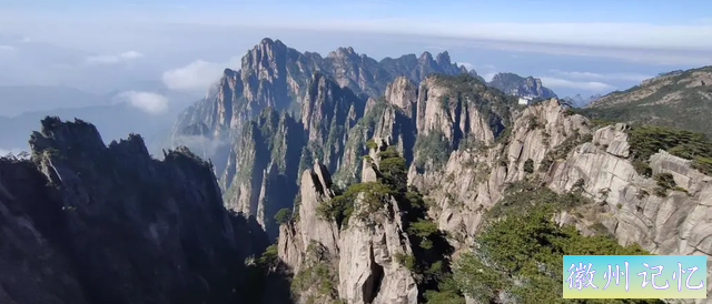 我去了黄山，没想到黄山有这么多著名景点，特别是迎客松-10.jpg