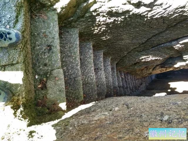 独攀黄山天都峰纪实：迤逦上天都，骑鲸腾汗漫-27.jpg