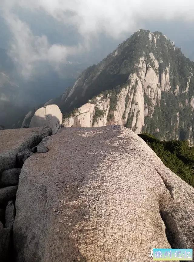 独攀黄山天都峰纪实：迤逦上天都，骑鲸腾汗漫-42.jpg