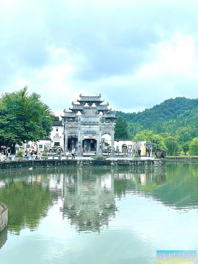 带你参不雅观西递村胡氏宗祠-3.jpg