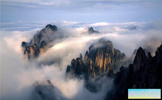 雷电击中飞来石只是极小概率情况，黄山雨天其实很美-3.jpg