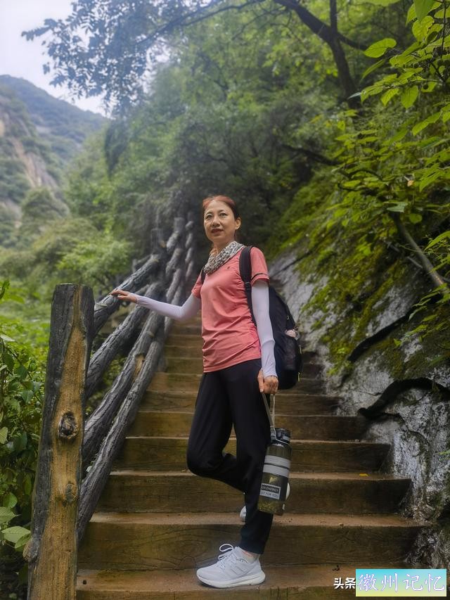 徒步太白山（一）莲花峰瀑布、三国古栈道、世外桃源、上板寺-30.jpg