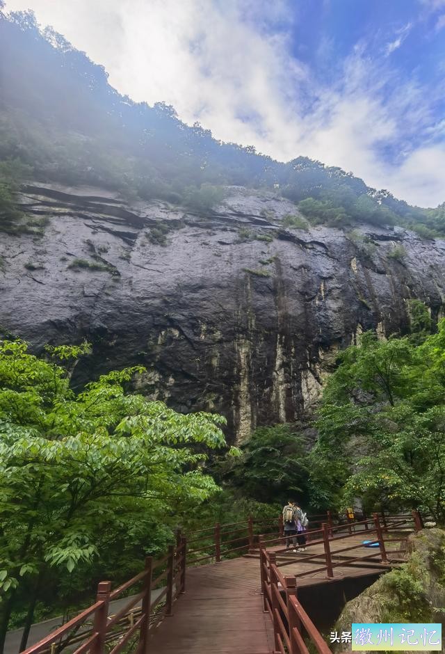 徒步太白山（一）莲花峰瀑布、三国古栈道、世外桃源、上板寺-47.jpg