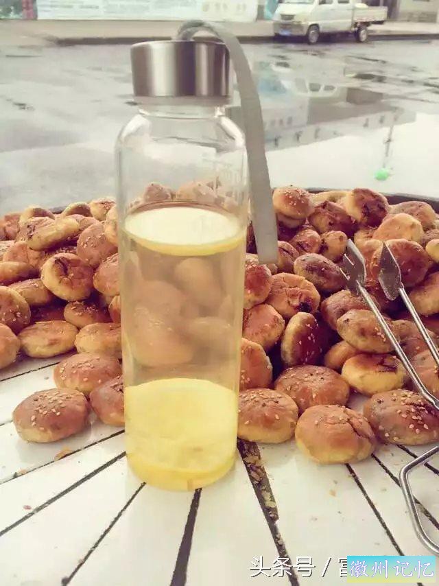 黄山烧饼是美味，做得好吃的没几家-3.jpg