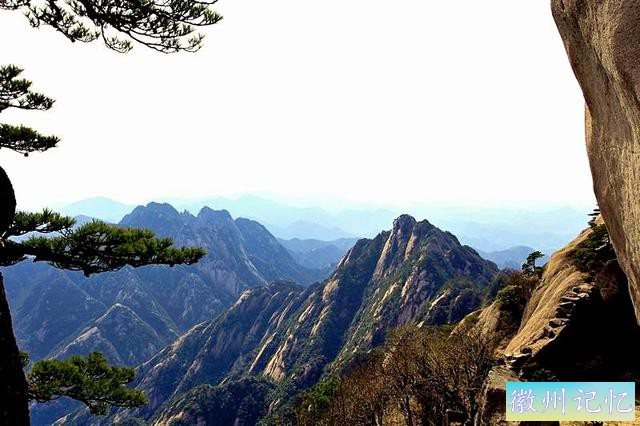 黄山最高的峰，“莲花峰”-1.jpg