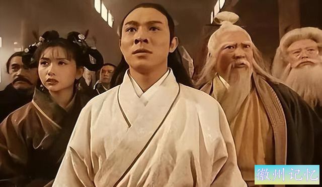 明教在光明顶被围攻，如果只有两大使者和4大天王，能否全身而退-3.jpg