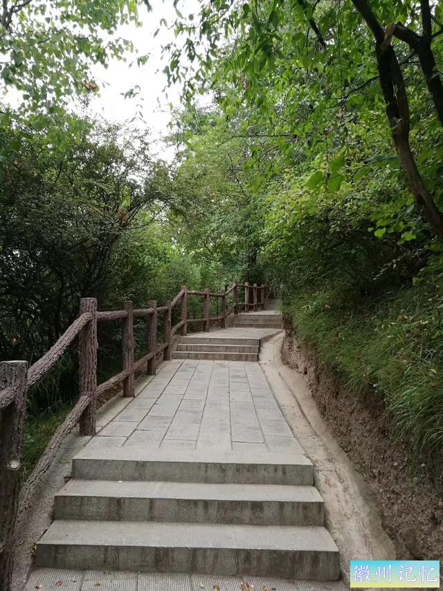 甘肃省天水市武山县水帘洞、大佛崖、莲花峰风景区-2.jpg