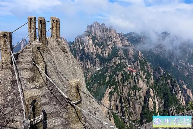 黄山天都峰是中国安徽省黄山风景区境内的第三高峰-2.jpg