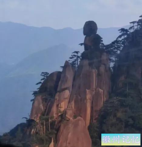 黄山迎客松:岁月里的文化瑰宝-3.jpg