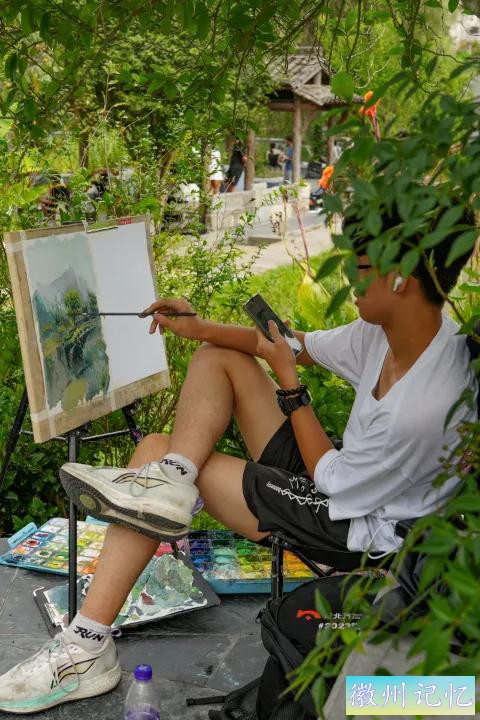 西递“写生热”丨用画笔描绘古村之美｜520皖美夏日-13.jpg