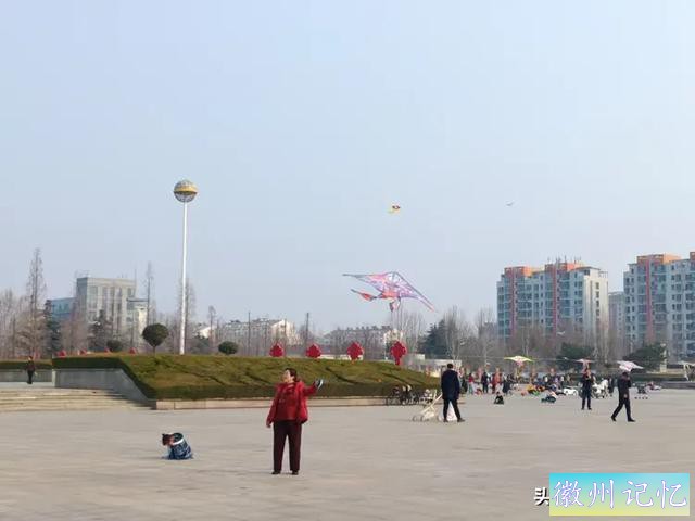忆八十三岁登黄山光明顶（外三首）-3.jpg