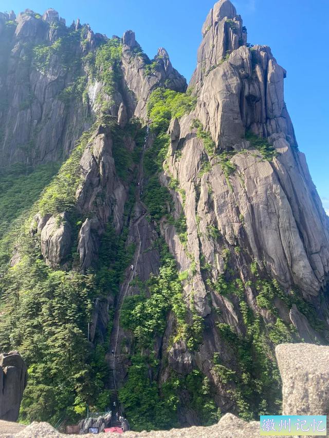 天都峰：黄山之巅，云端之上的仙境！-4.jpg